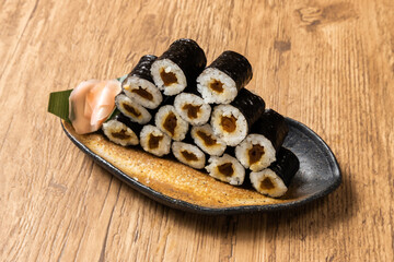 巻き寿司 Rolled sushi 