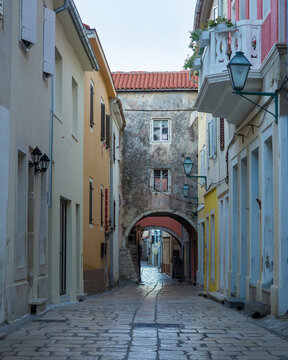Fototapeta Streets of ancient city of Rab in Croatia