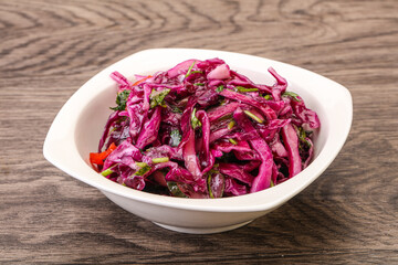 Pickled red cabbage with herbs