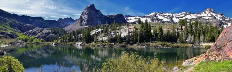 Foto op Canvas Lake Blanche Hiking Trail panorama views. Wasatch Front Rocky Mountains, Twin Peaks Wilderness,  Wasatch National Forest in Big Cottonwood Canyon in Salt Lake County Utah. United States. © Jeremy