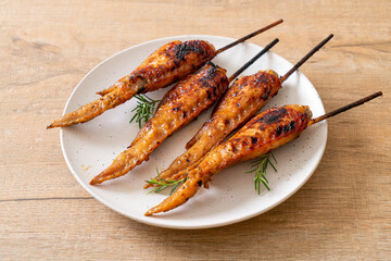 grilled chicken wings skewer