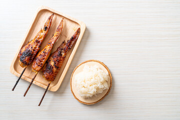 grilled chicken wings skewer