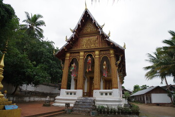 ラオス　ルアンパバーン　プーシーの丘