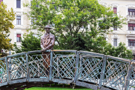 Imre Nagy politician Statue in Jaszai Mari Square. Imre Nagy was a hero in anti-Soviet uprising in the 1950s. The statue stood originally at Martyrs' Square near to the Parliament.