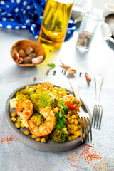 salad with shrimps