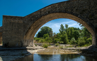 Pont roman à Mane, France