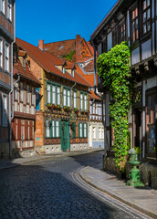 Fototapeta premium Historische Altstadt in Quedlinburg, Sachsen-Anhalt, Deutschland