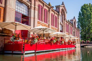 Promenade en barque dans La petite Venise à Colmar