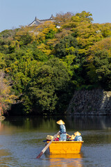 Fototapeta na wymiar River next to the castle of Himeji (Japan)