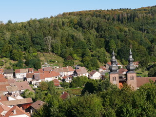 Obraz premium Village de Saint Quirin en Moselle. France