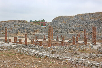 Fototapeta na wymiar Roman remains in Conimbriga, Portugal 