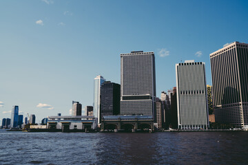 Fototapeta premium Skyscrapers and river in New York City