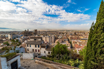 Fototapeta na wymiar view of Granada from the Albaicin neighborhood 