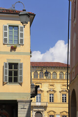 Obraz premium PALAZZI STORICI COLORATI A BIELLA ITALIA