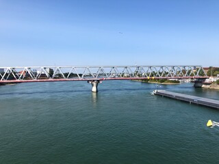 bridge over the river thames