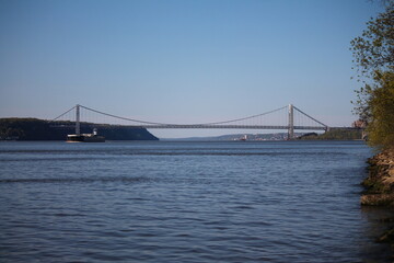 The floating Washington bridge over the Hudson river