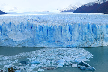 Fototapeta na wymiar Breathtaking View of Massive Perito Moreno Glacier on the Argentino Lake, El Calafate, Patagonia, Argentina