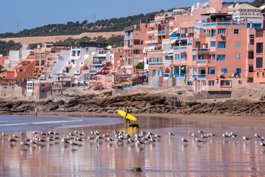 Vista de la playa de Taghazout en la costa atl&aacute;ntica de Marruecos
