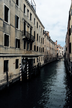 Empty Canal In Venice In The Covid 19 Time, Without Boats, Old Style, High Formate