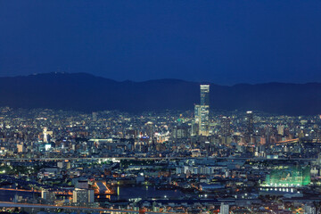 咲洲コスモタワーから撮影した大阪あべのハルカスの夜景