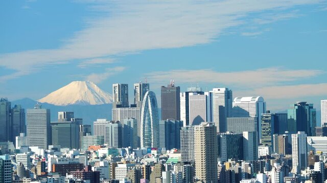 富士山と東京　新宿高層ビル群　Dec.2019