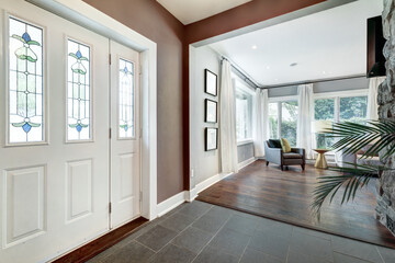 Real estate photography - Beautiful modern fully renovated house with backyard and deck in Montreal's suburb