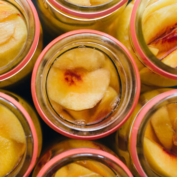 Summer fruits, preserving fresh peaches