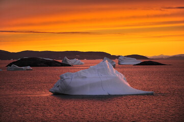 Drifting icebergs. Global warming. Climate change. Antarctica, Arctic. Greenland © Oleksandr Umanskyi