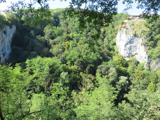 Felsenschlucht in Pazin, Istrien, Kroatien