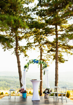 Wedding arch