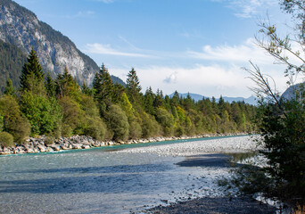 Lech in Tirol Fluss Berge Alpen 