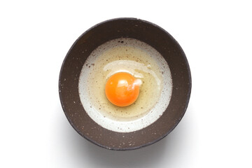 Raw egg in Japanese bowl　　