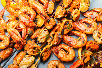 Grilled shrimps and mussels