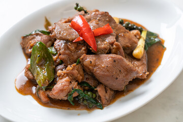 Stir-Fried Black Pepper with Duck