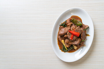Stir-Fried Black Pepper with Duck