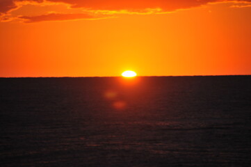 日本海に沈む夕日