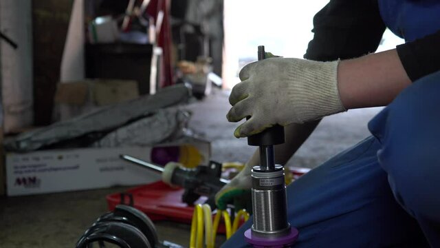 Shock absorber rod
