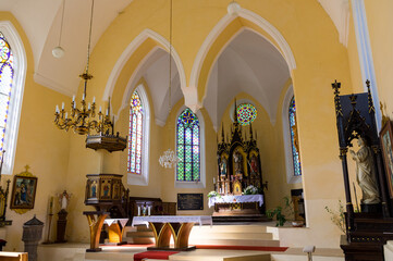Fototapeta premium Gothic chateau Hruba Skala near Turnov, Czech Republic