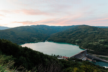 Fototapeta na wymiar View of the Perucac lake, Serbia in sunset