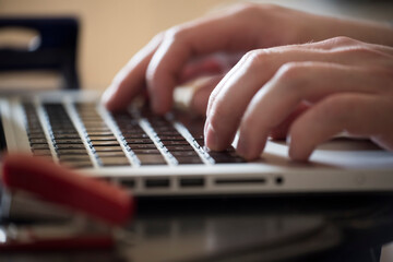 computer keyboard for electronic communication