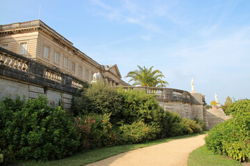 Fototapeta na wymiar park and palace of compiegne (france)