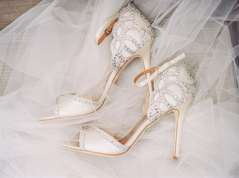 Brides high heel shoes