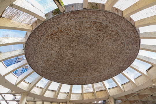 Concrete Round Ceiling