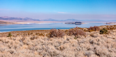 scenery around mono lake in california