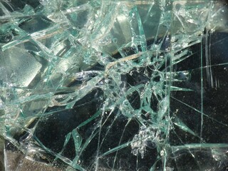 Cristallo in frantumi