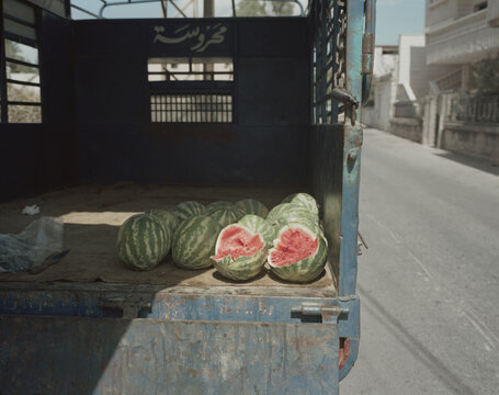 fruit market in lebanon
