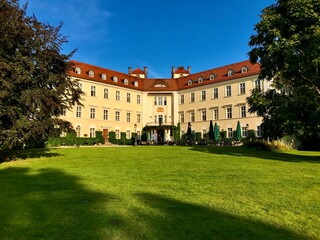 Fototapeta na wymiar Schloss Lübbenau im Spreewald (Brandenburg)