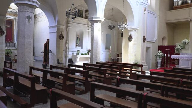 Interno della chiesa di San Domenico : Gravina in Puglia