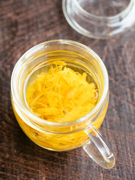 Calendula tea