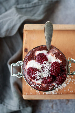 Healthy chocolate chia pudding